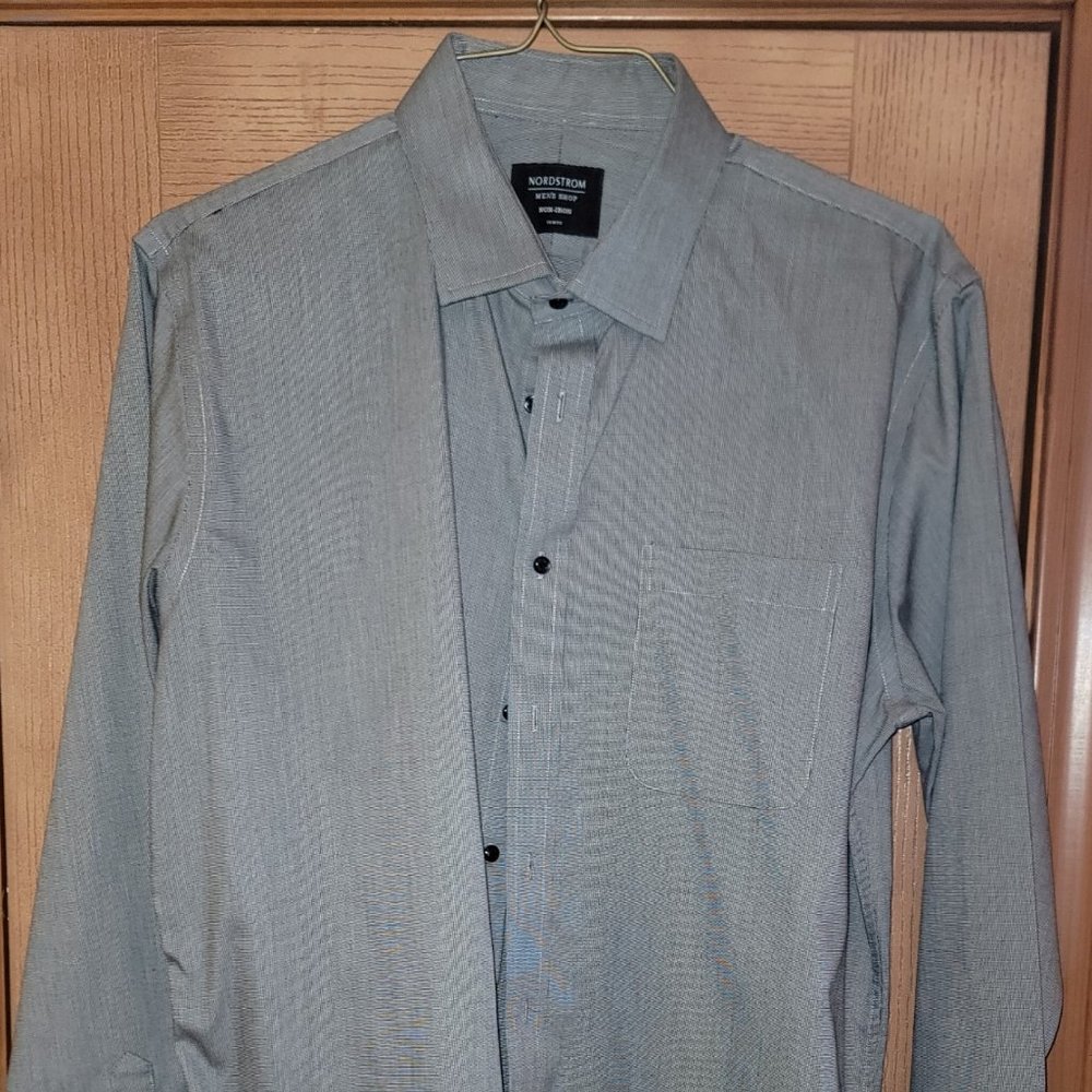 Nordstrom Men’s Dress Shirt  Gray 17" x 36"/37" Trim Fit